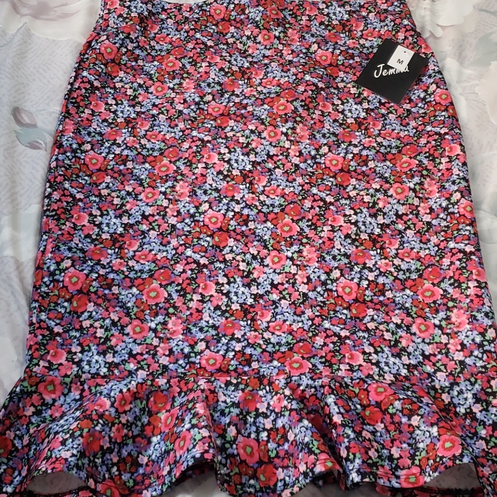 Pencil skirt